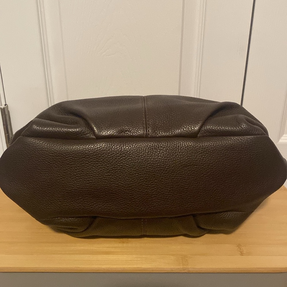 COACH🤎Chocolate Brown🤎Pebble Leather Duffle Shoulder/Crossbody Bag/Like New - Picture 4 of 11
